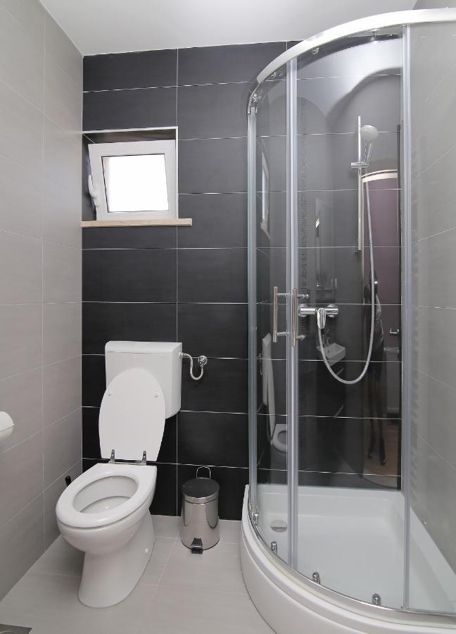 Apartment Moretic Gromaca Экстерьер фото